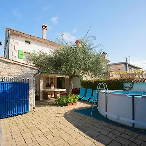 House Mario Ferienhaus Peresiji